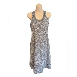 Mondetta Performance Gear MPG Ladies' Travel V- Neck Dress - NWOT size medium